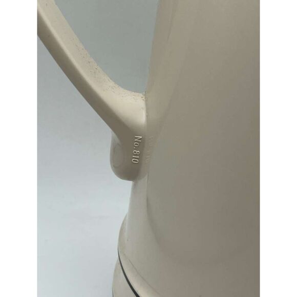 Vintage Thermos Sheree Carafe 32 oz Model 810 Made In West Germany - Picture 2 of 5